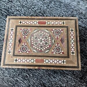 Vintage Intricate Light Wood Inlay Hinged Trinket Box 6.75" X 4.75"